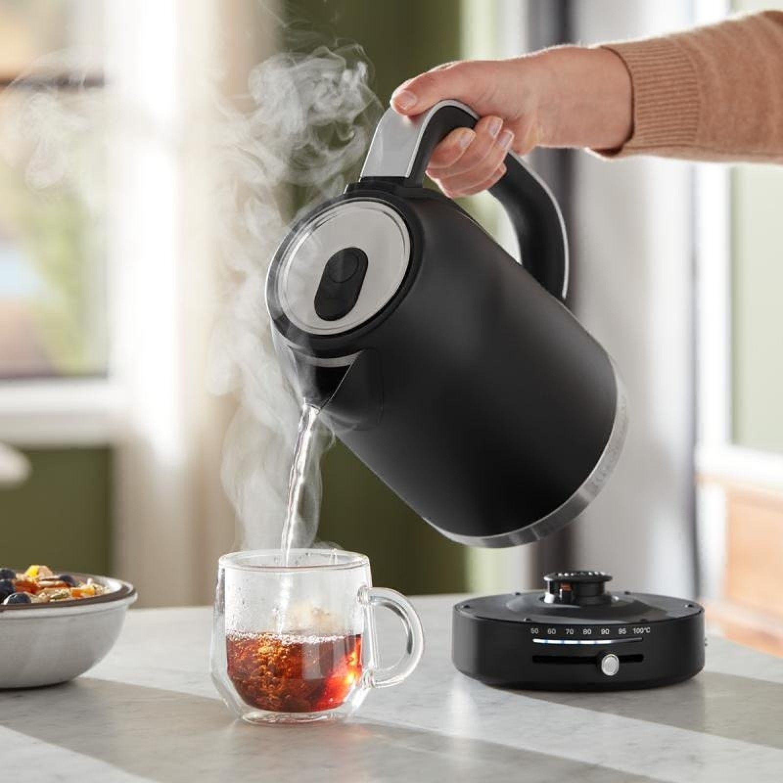 Электрочайник KitchenAid Electric Kettle Black Matte KEK1701BM