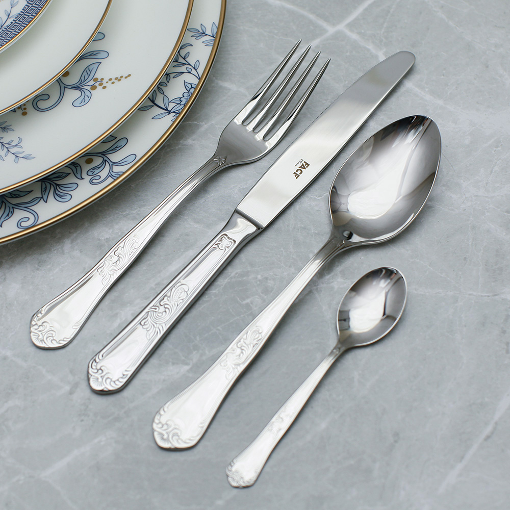 Набор столовых приборов Face Queen QUE16C