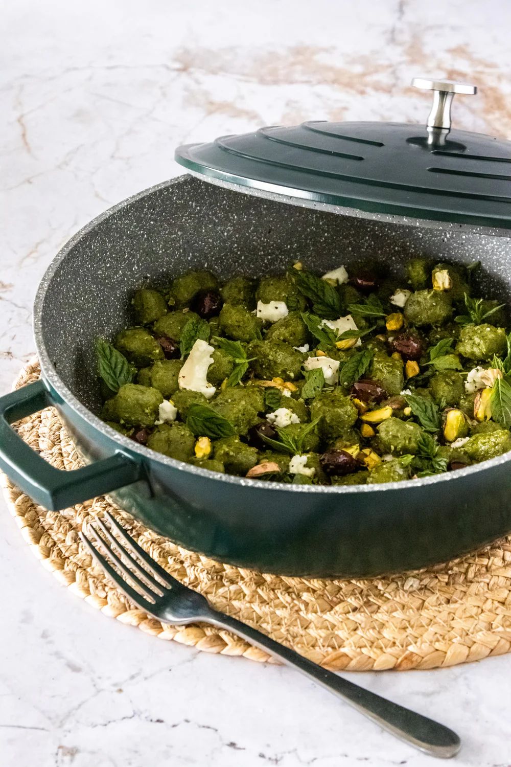 Сотейник KitchenCraft MasterClass Hunter Green Shallow Casserole Dish MCMSCRD28GRN