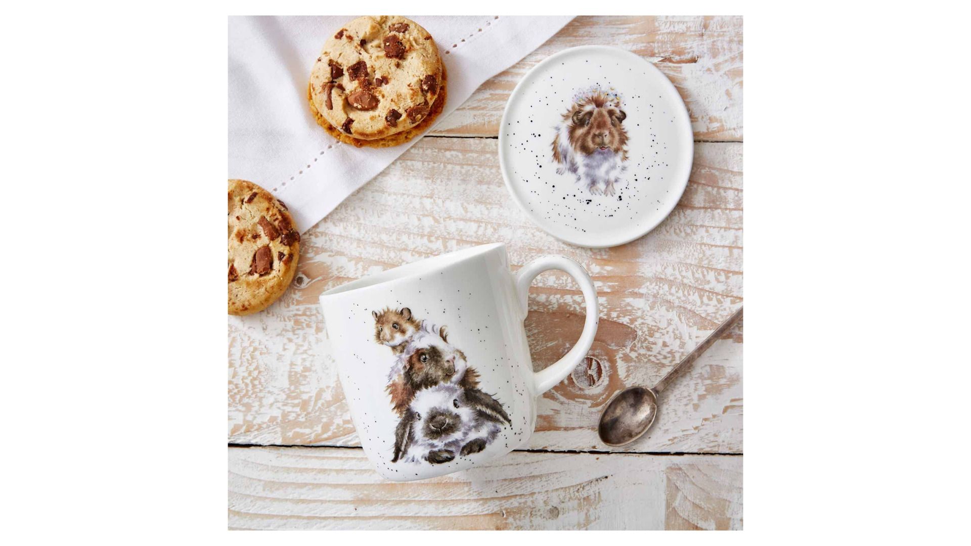 Кружка с подставкой Royal Worcester Wrendale Designs Guinea Pig in the Middle WNQV3943-XG