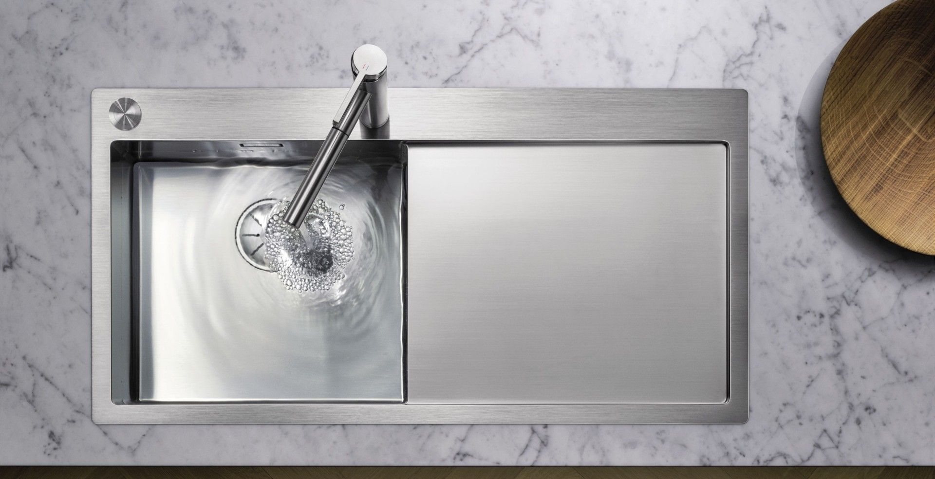 Кухонный смеситель Blanco Linee-S Galvanic Chrome 517591