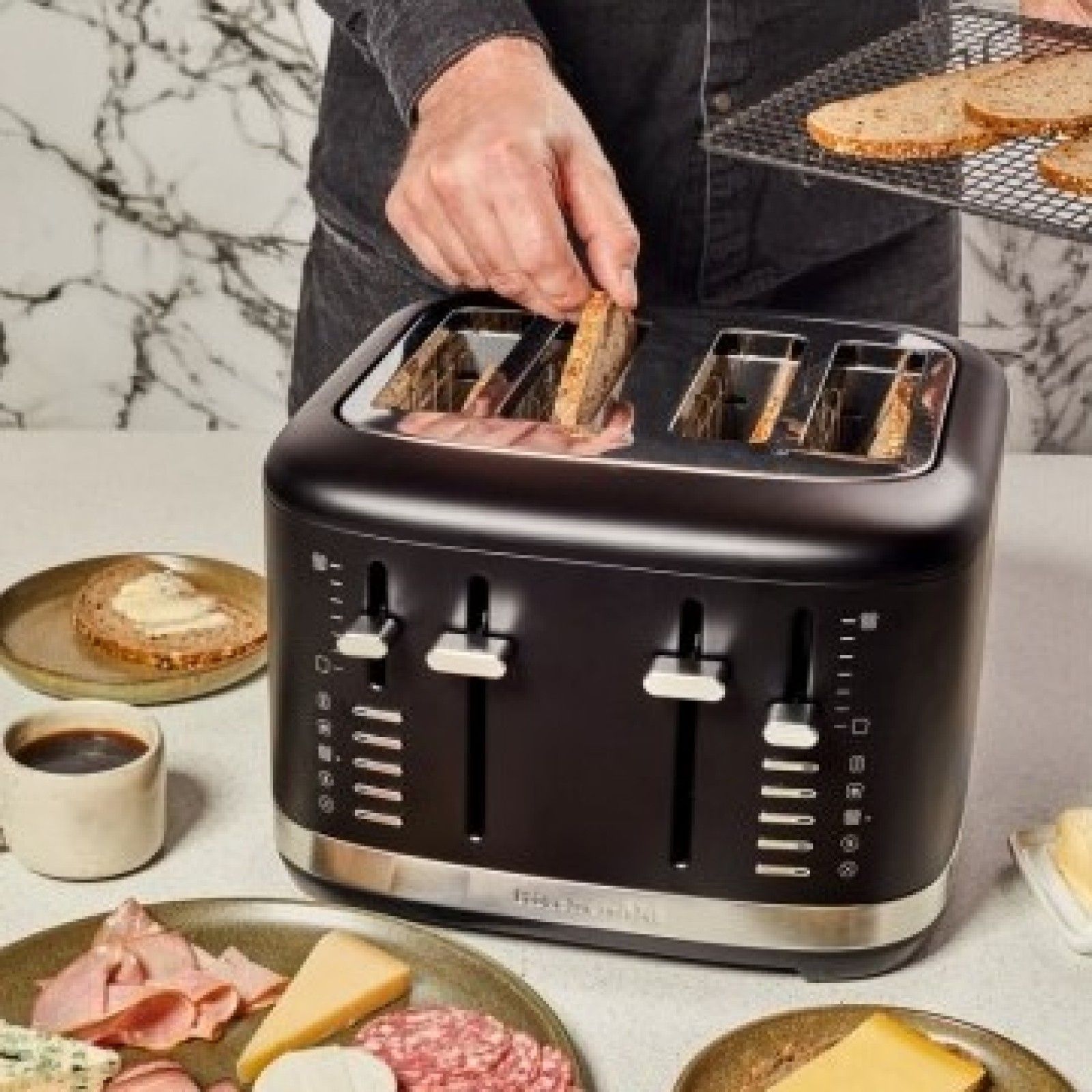 Тостер KitchenAid 4-Slice Toaster Black Matte KMT4109BM