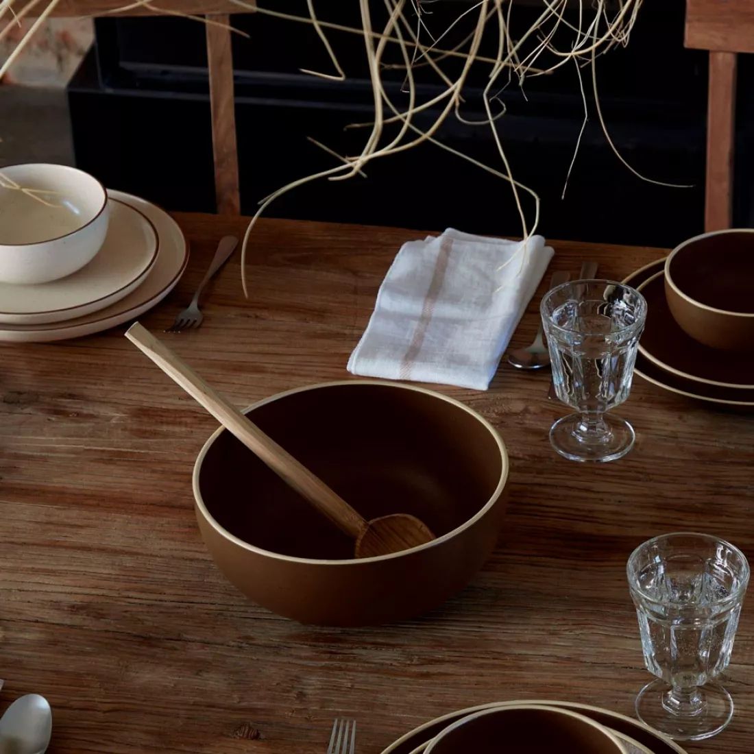 Салатник Casafina Monterosa Serving Bowl Chocolate XOS251-CHO