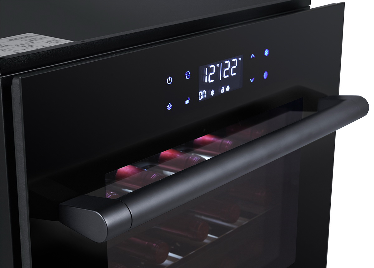 Встраиваемый винный шкаф Temptech Sommelier SOM45SES