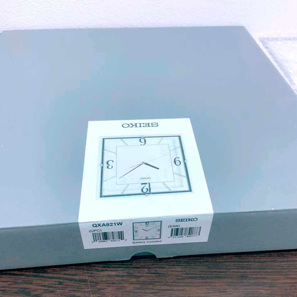 Настенные часы Seiko Quartz Wall Clock QXA821W