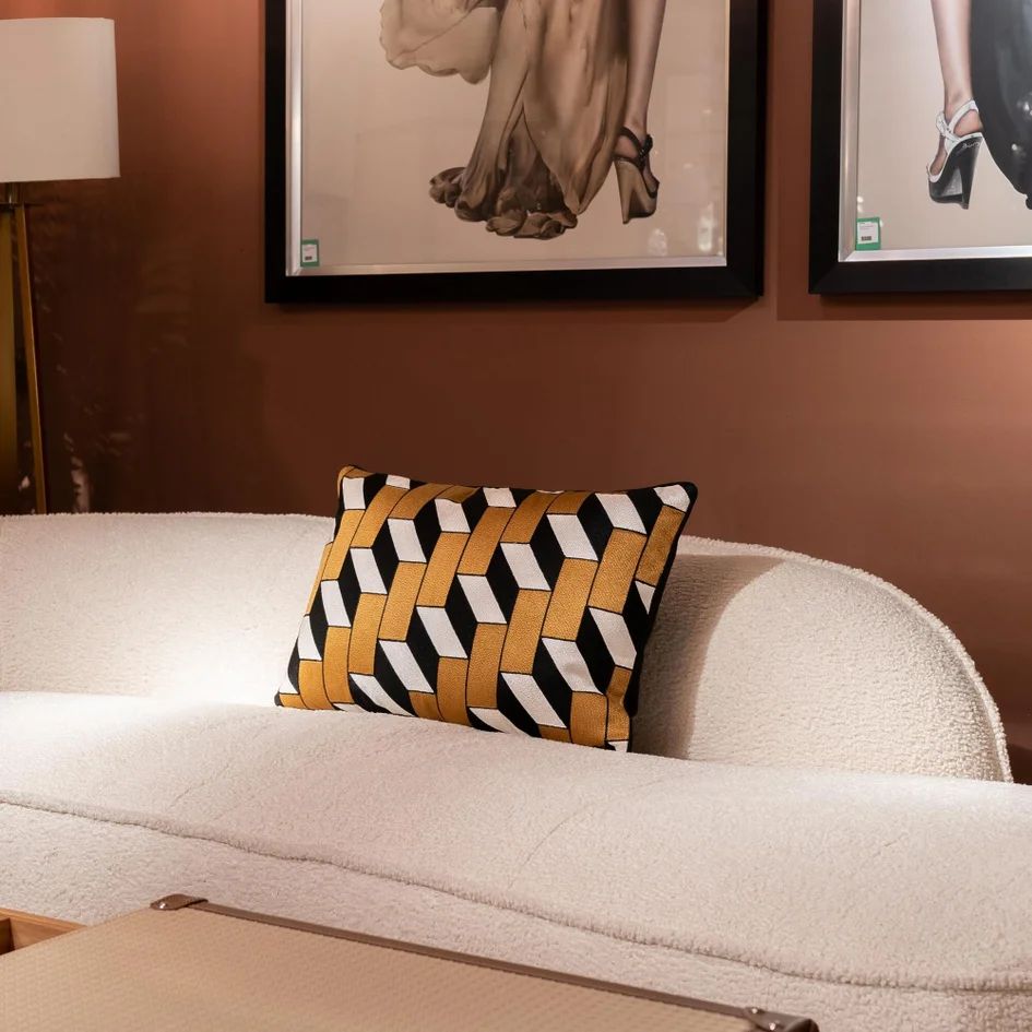 Подушка KARE Kissen Scale 55510