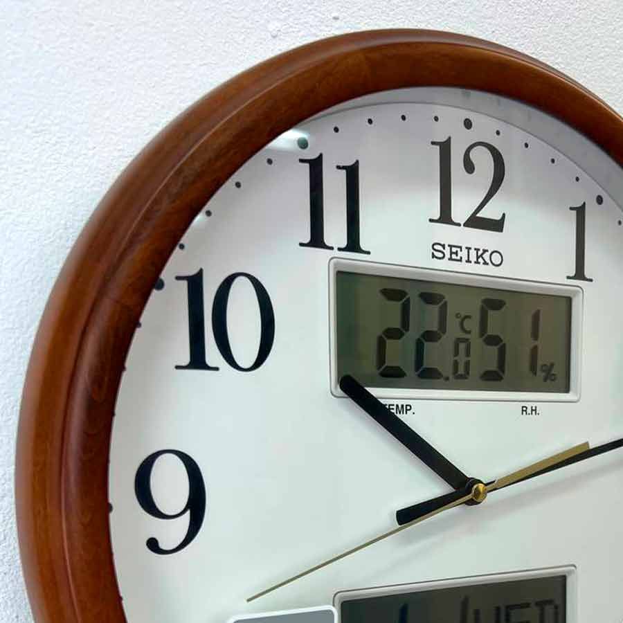Настенные часы Seiko Quartz Wall Clock QXL012B