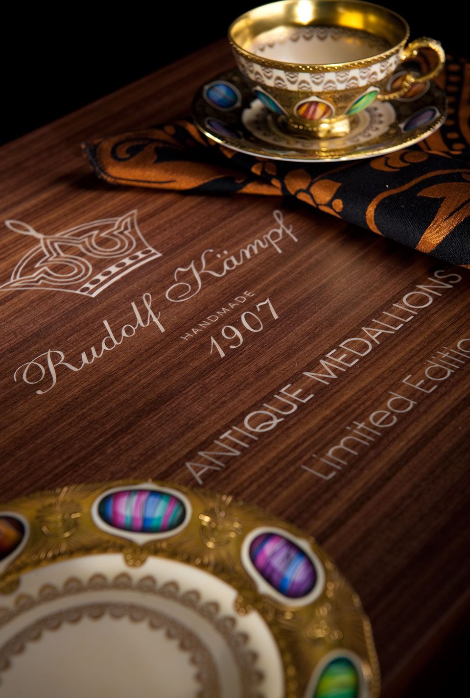 Чайный сервиз Rudolf Kampf Antique Medallions 07160725-2020