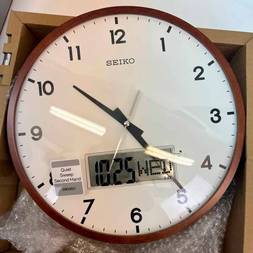 Настенные часы Seiko Quartz Wall Clock QXL008BN