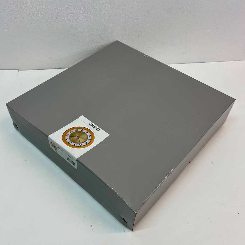 Настенные часы Seiko Quartz Wall Clock QXA743BN