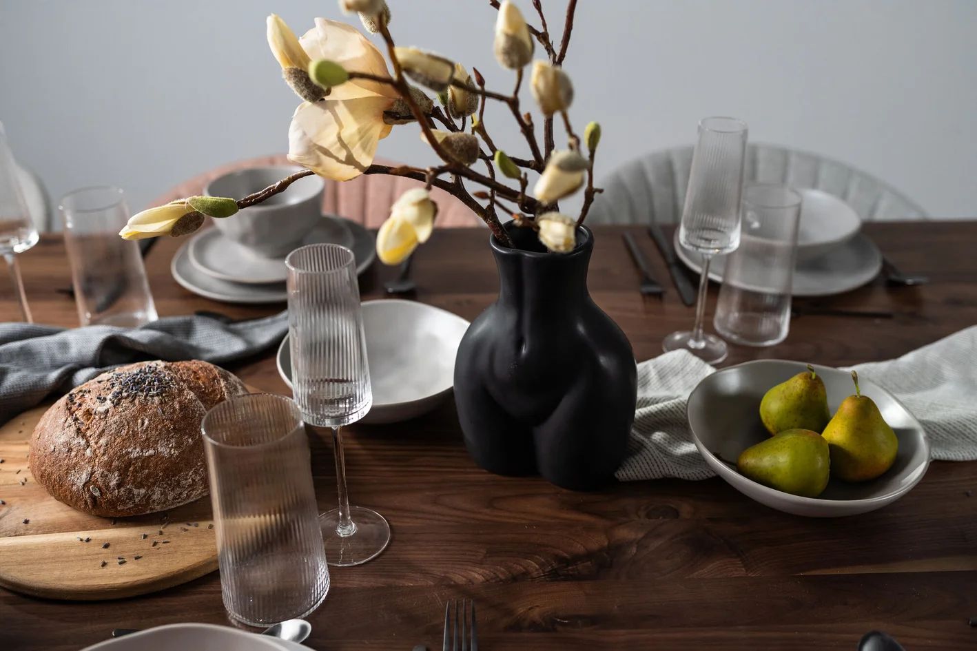 Ваза KARE Vase Donna Schwarz 54235