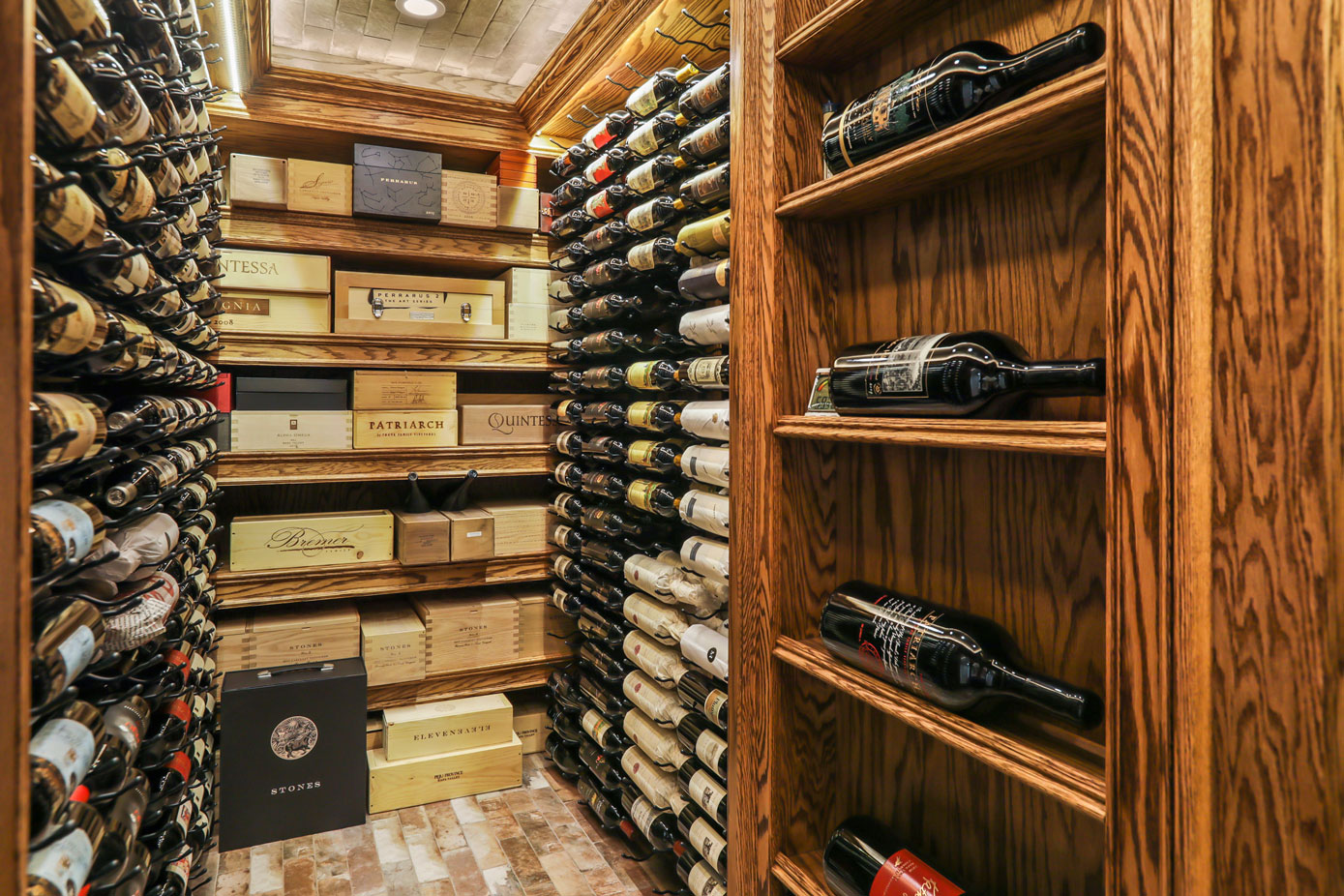 Настенный стеллаж на 27 бутылок DOVINI Triple DOV652093