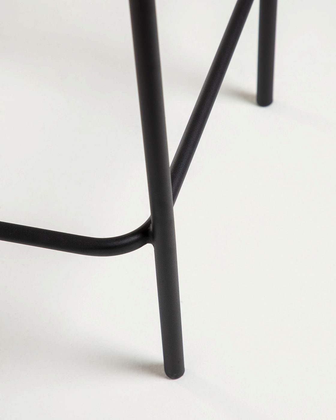 Полубарный стул La Forma Glenville Silla de media silla LF-081782