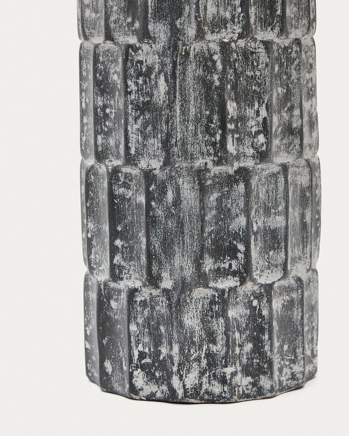 Ваза La Forma Arisa Papier-Mache Black Vase LF-205529