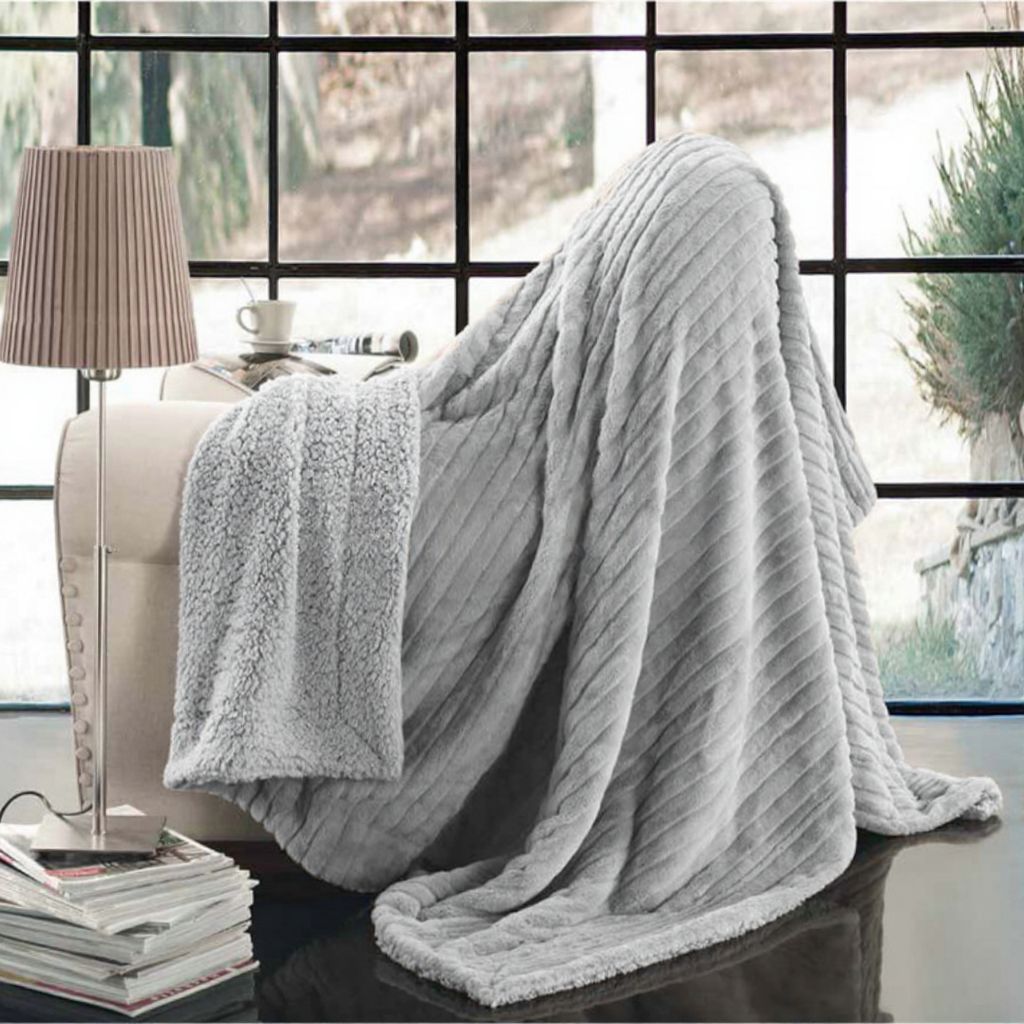 Плед GF Ferrari Visone Plaid Grigio FER/440968