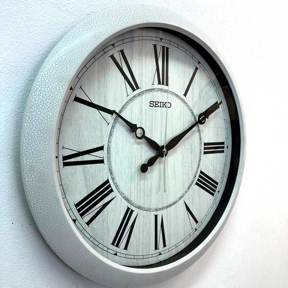 Настенные часы Seiko Quartz Wall Clock QXA815W
