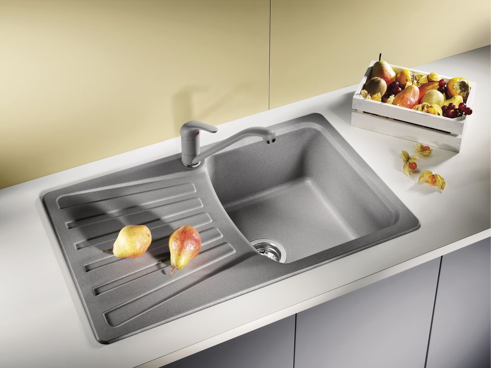 Кухонный смеситель Blanco Daras Silgranit-Look Black 526233