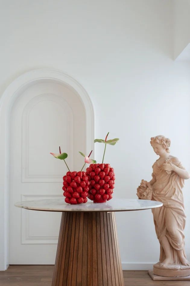 Ваза KARE Vase Strawberries Rot 56565