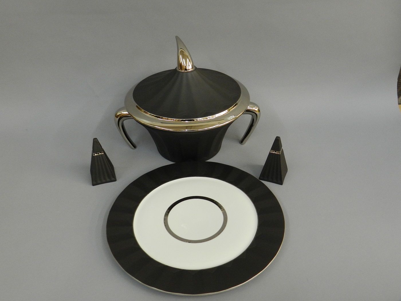 Обеденный сервиз Rudolf Kampf Ancient Egypt 61162011-2110k