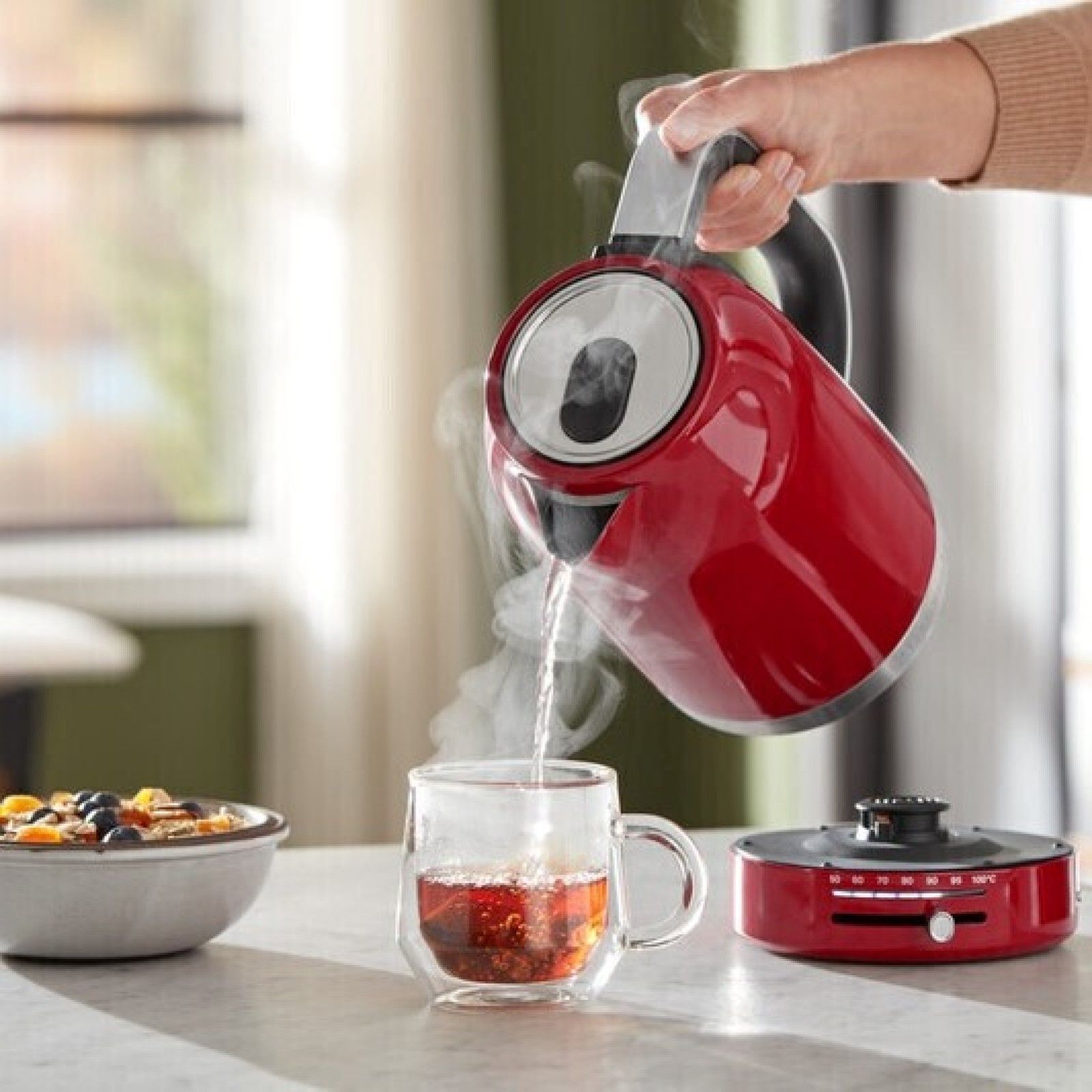 Электрочайник KitchenAid Electric Kettle Empire Red KEK1701ER