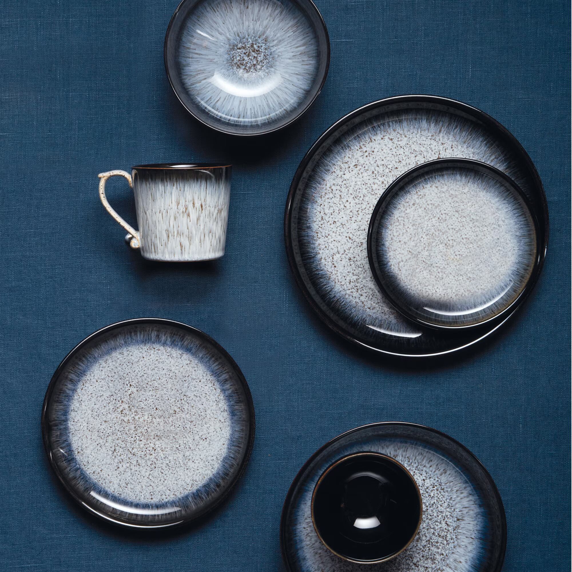 Тарелка десертная Denby Halo Medium Coupe Plate 199012204