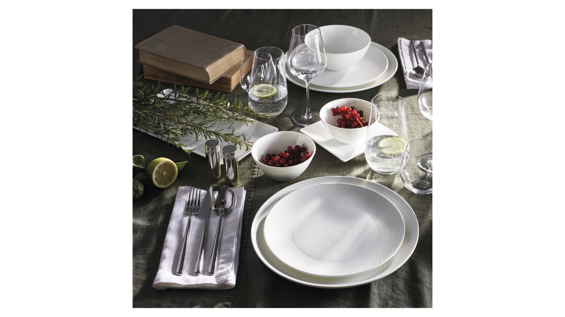 Тарелка десертная Wedgwood Gio Side Plate 40023839