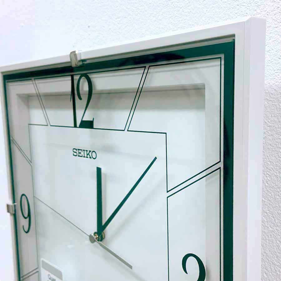 Настенные часы Seiko Quartz Wall Clock QXA821W