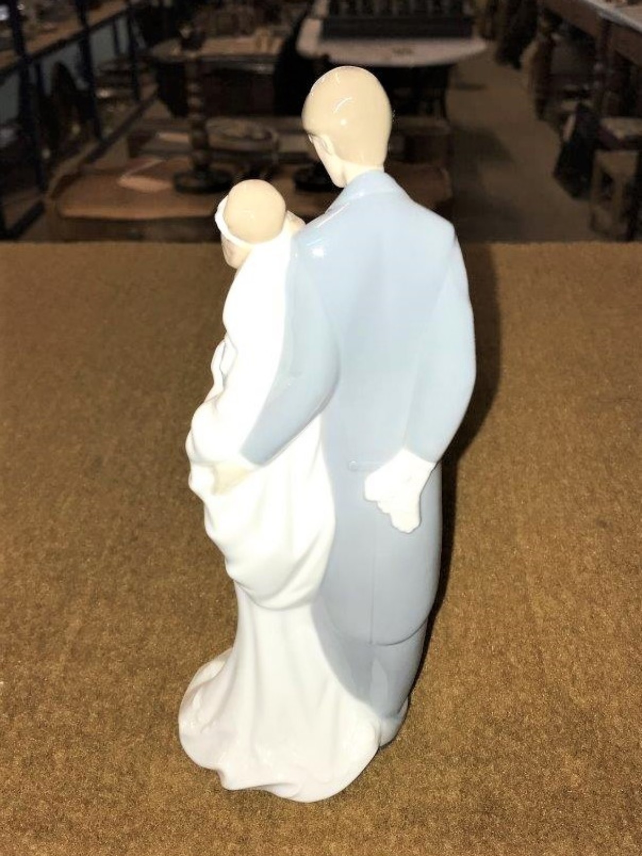 Статуэтка NAO Love Always 2001437