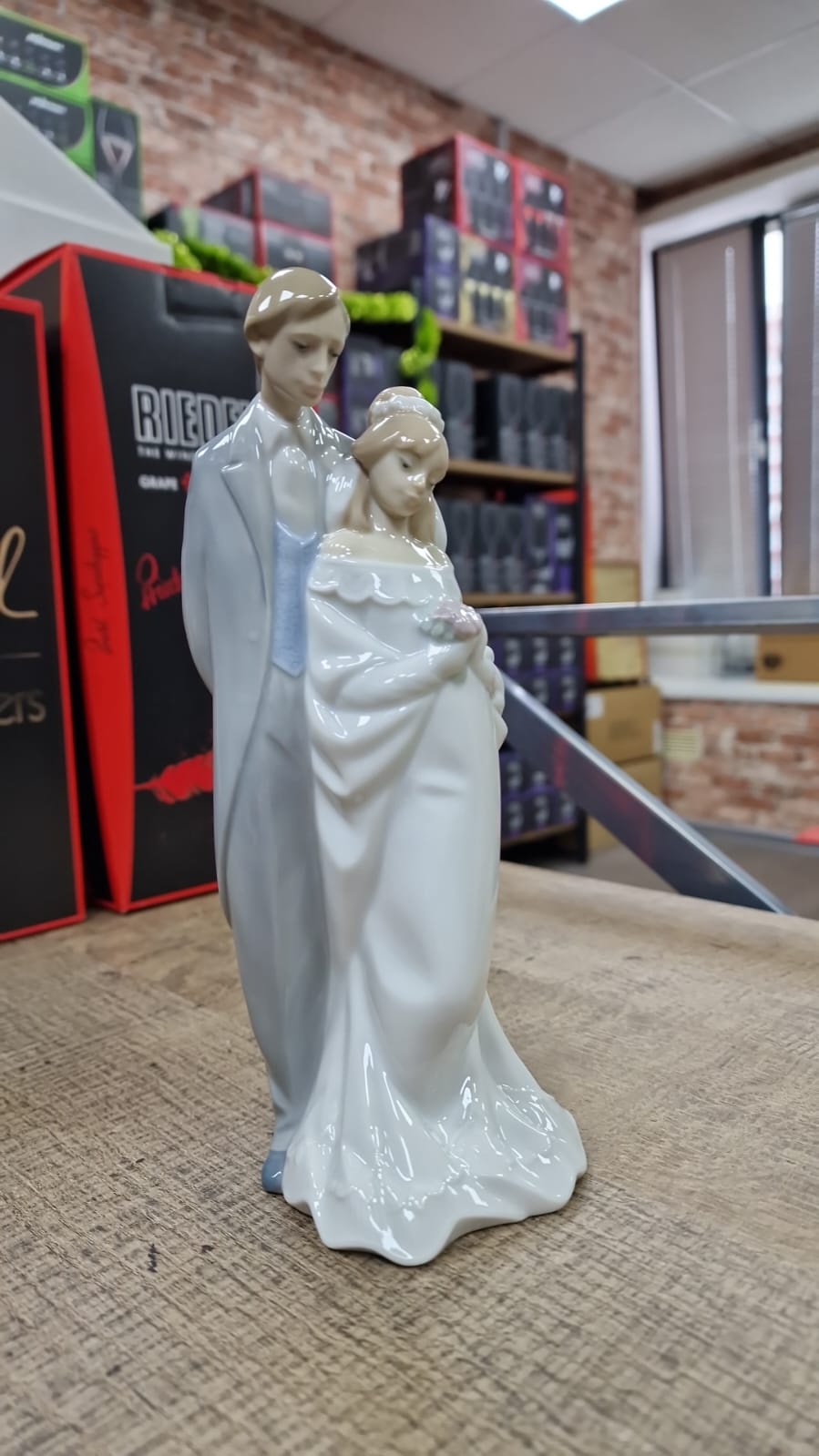 Статуэтка NAO Love Always 2001437