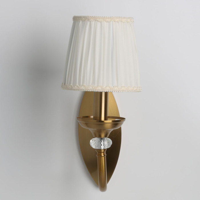 Бра Chiaro Sylvia Wall Lamp 404020701
