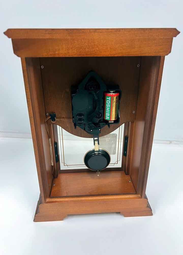 Настольные часы Seiko Quartz Table Clock QXQ008B