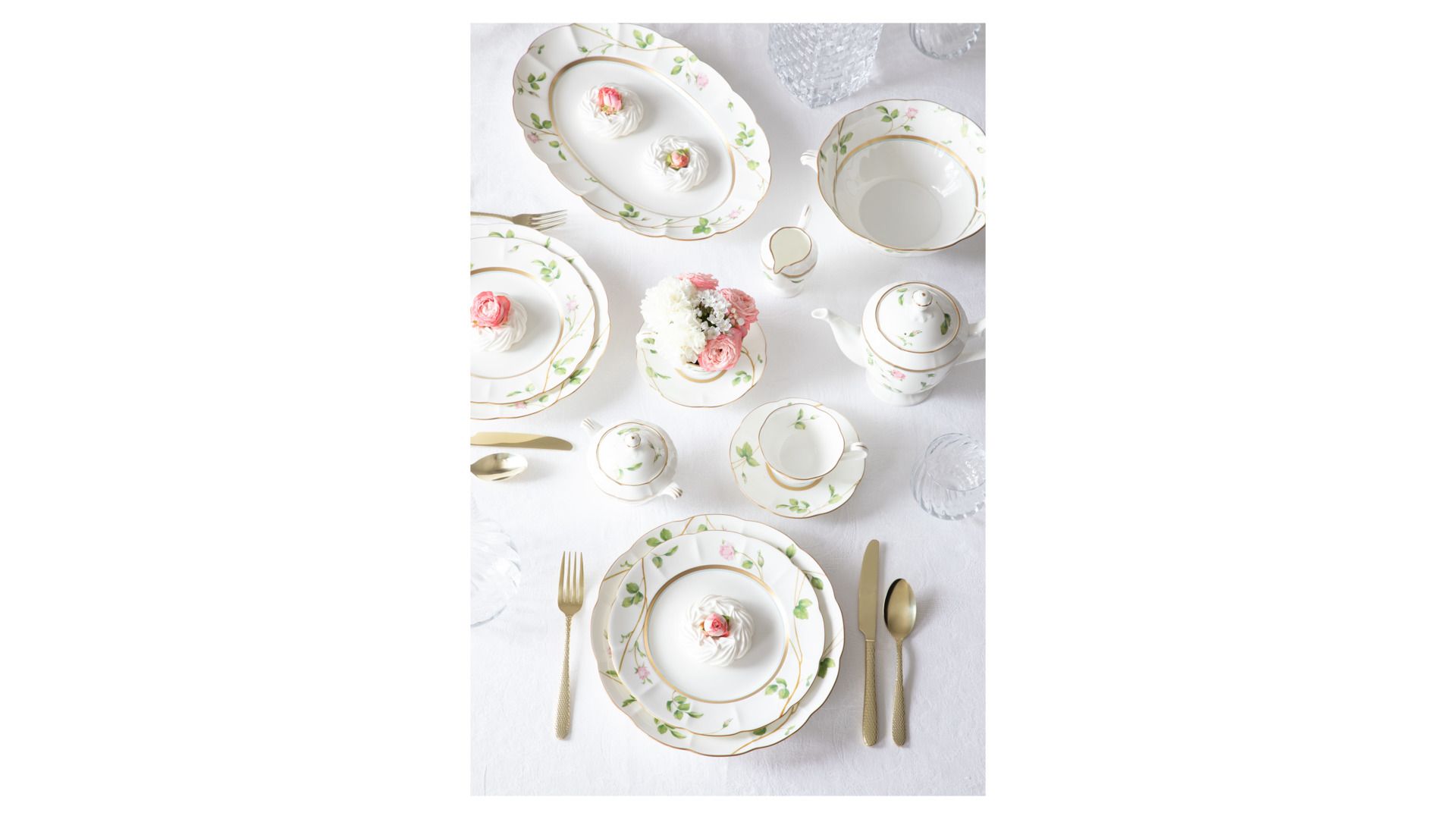 Блюдо овальное Narumi Blooming Rose NAR-51220-1170