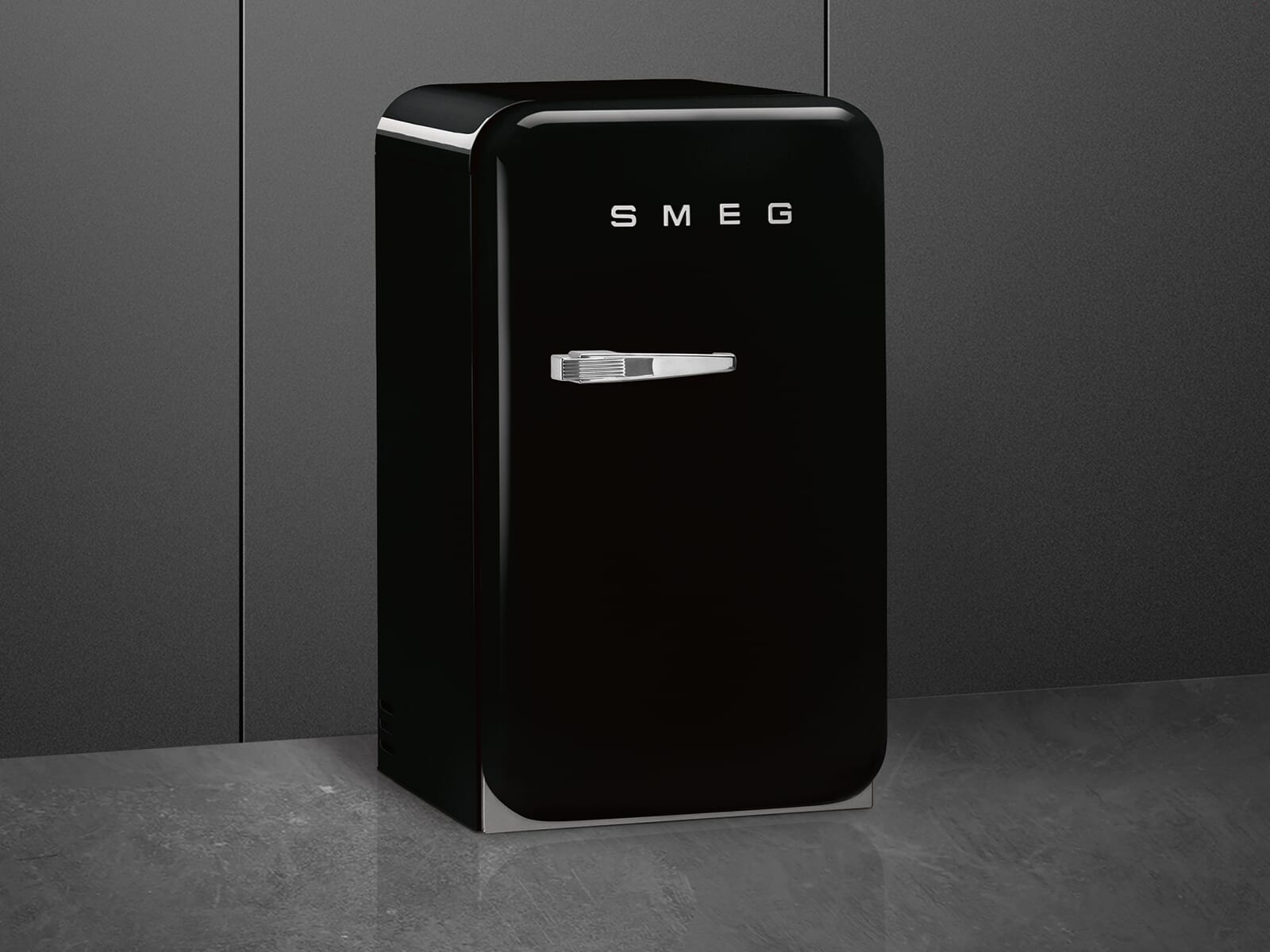 Холодильник SMEG FAB5RBL5