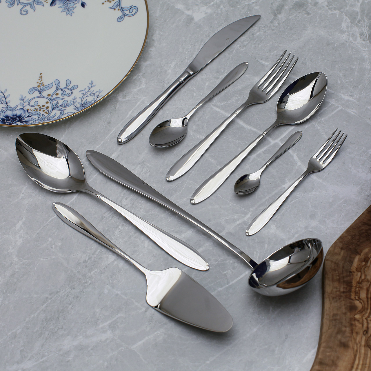 Набор столовых приборов Face Julia JUL75C