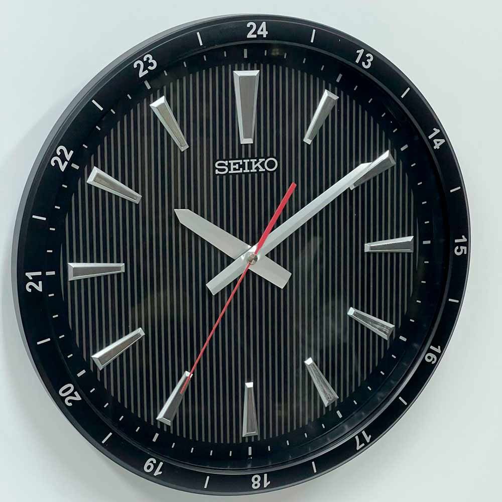 Настенные часы Seiko Quartz Wall Clock QXA802K