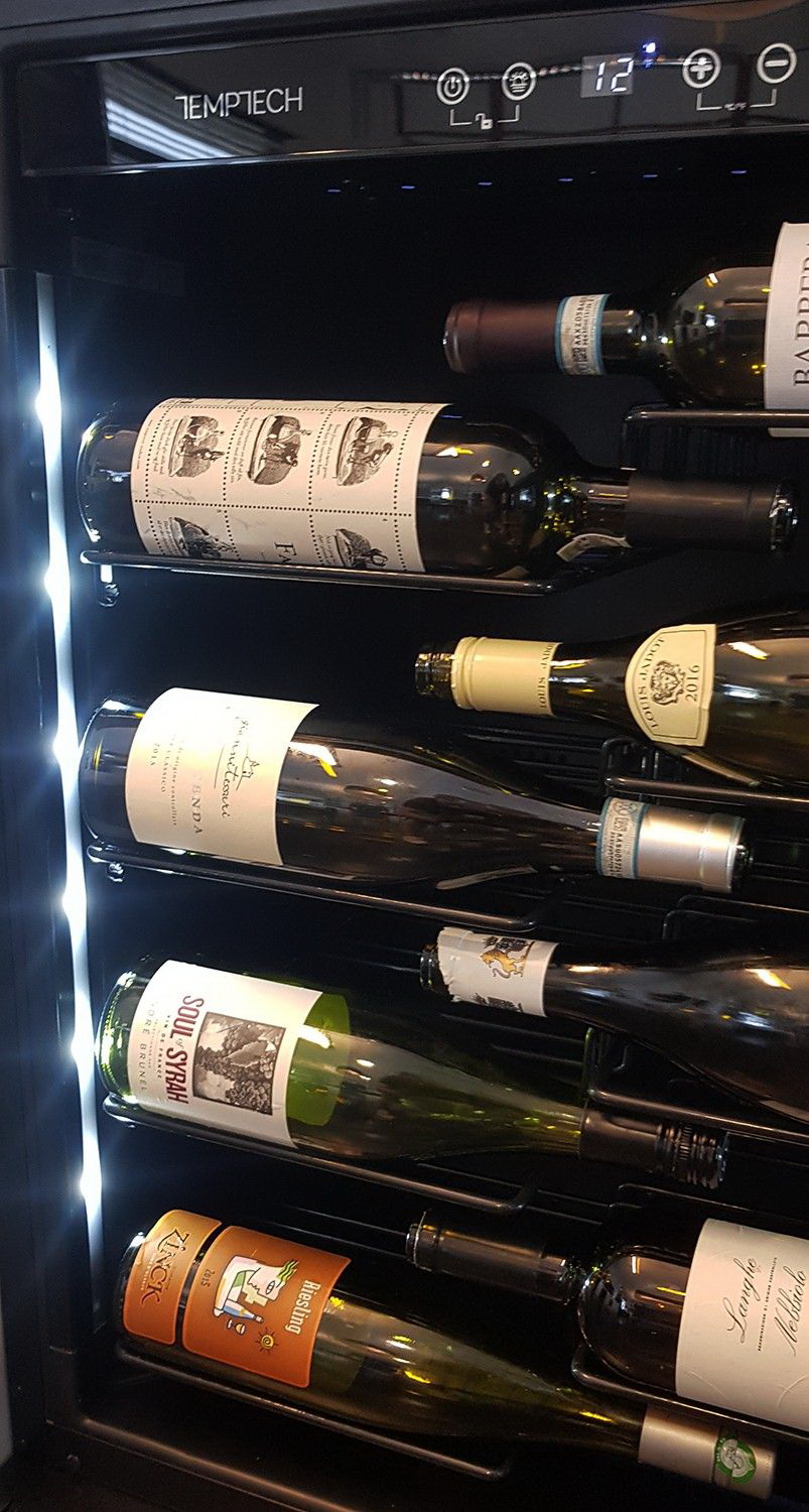 Винный шкаф Temptech Copenhagen CDBU60SBB