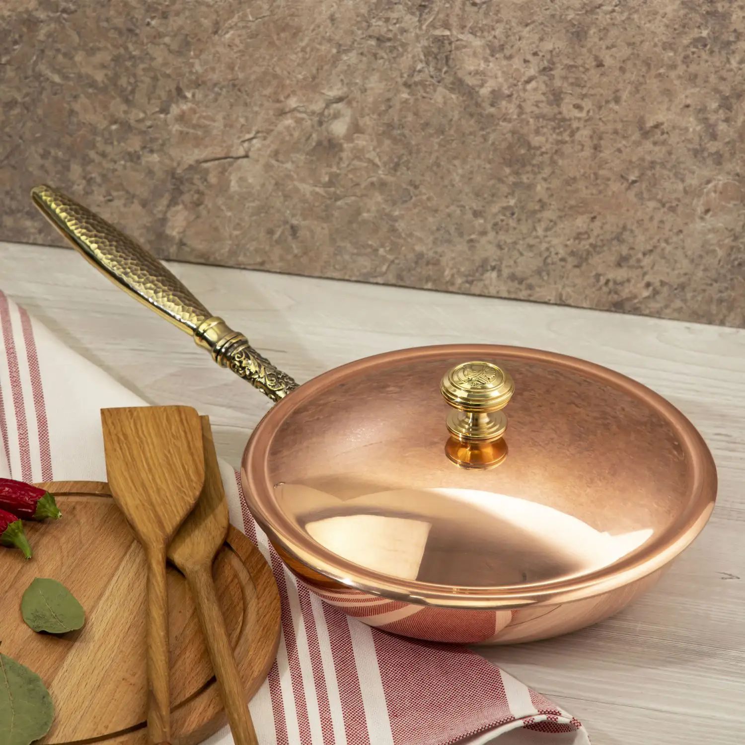 Сковорода с крышкой Кольчугинский Мельхиор KM111733