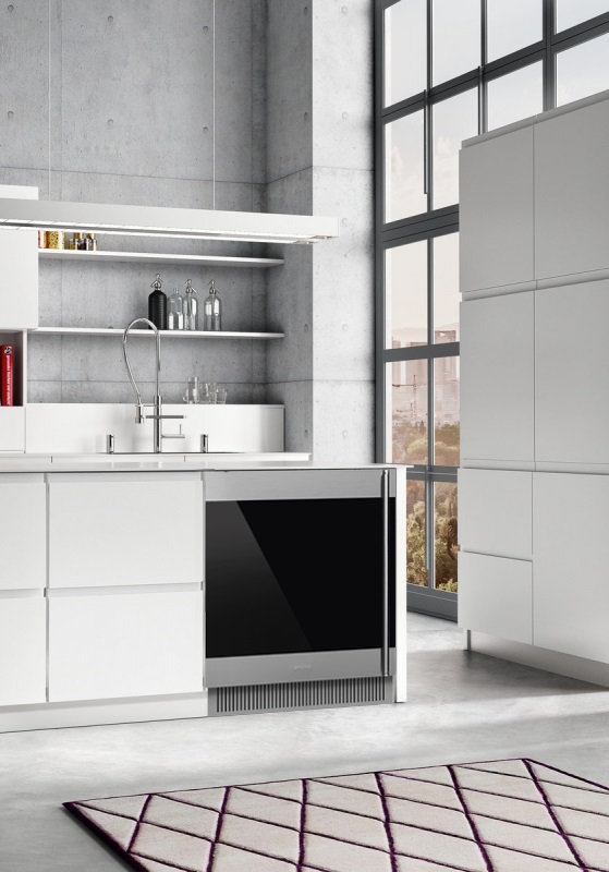 Винный шкаф SMEG CVI338LX3