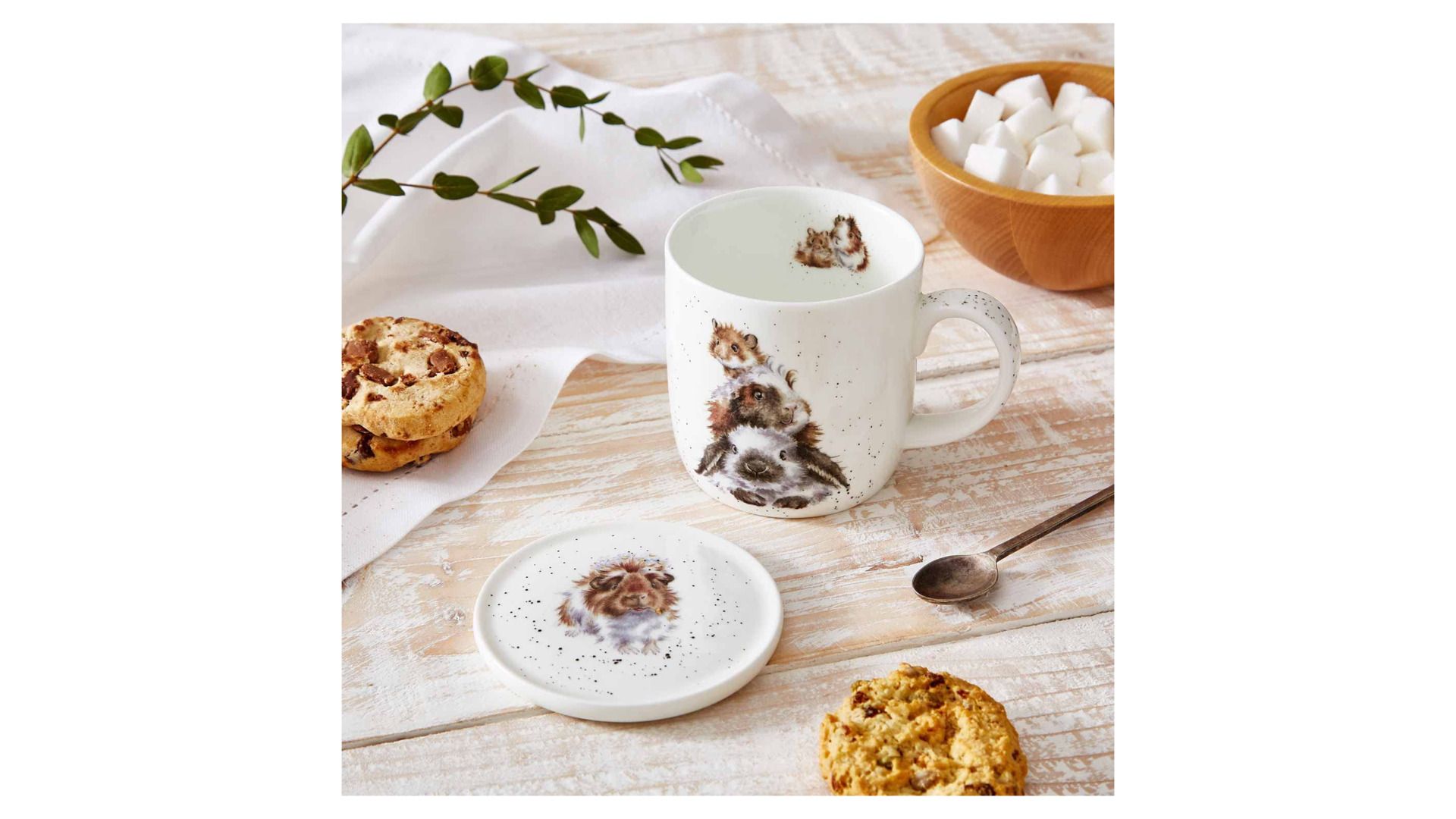 Кружка с подставкой Royal Worcester Wrendale Designs Guinea Pig in the Middle WNQV3943-XG