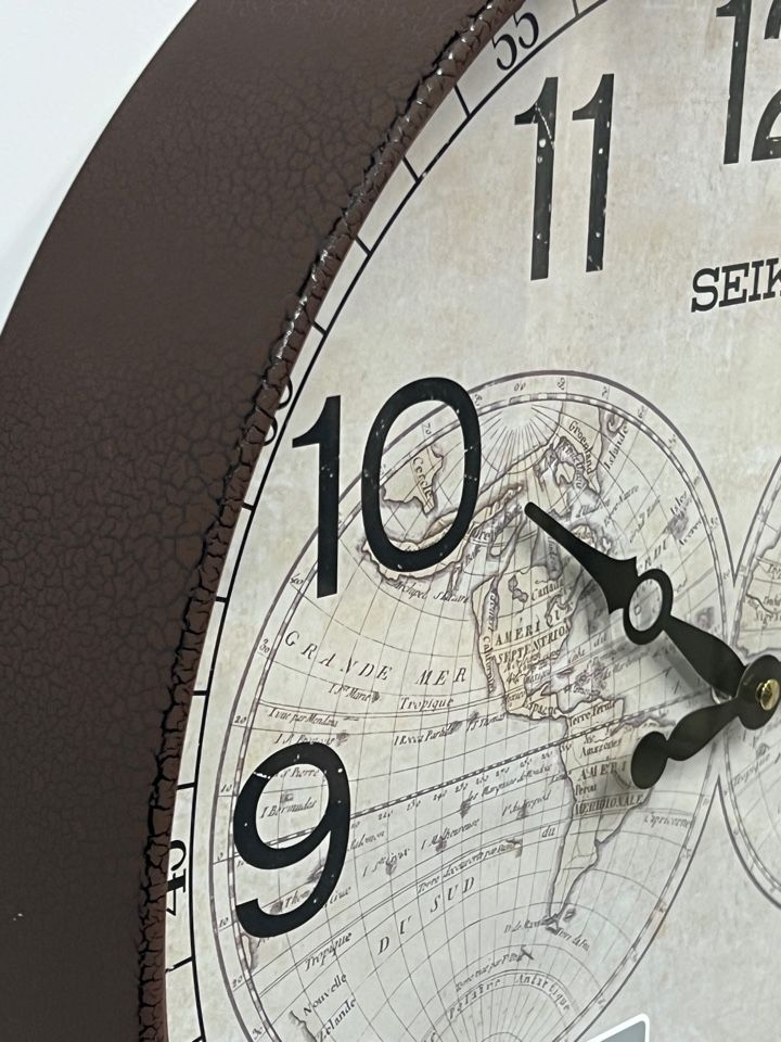 Настенные часы Seiko Quartz Wall Clock QXA803B