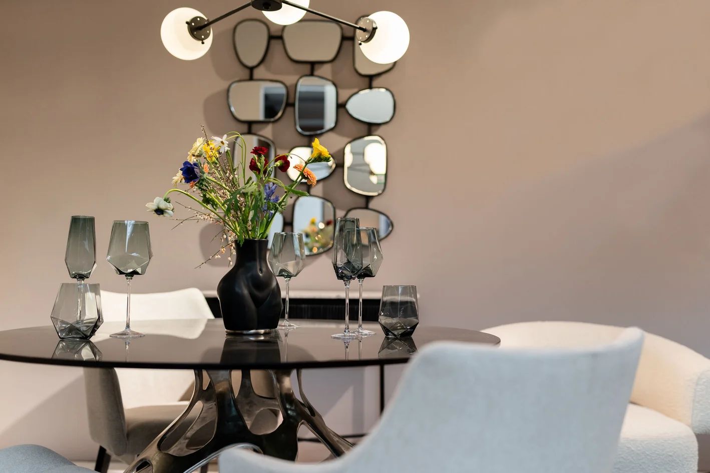 Ваза KARE Vase Donna Schwarz 54235