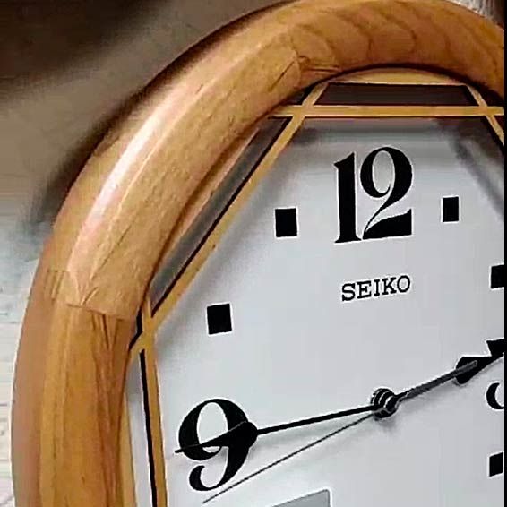 Настенные часы Seiko Quartz Wall Clock QXA565ZL