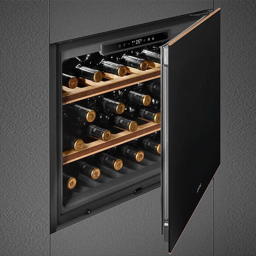 Встраиваемый винный шкаф SMEG CVI621NR3