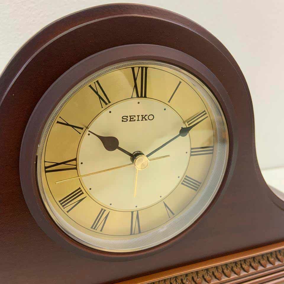 Настольные часы Seiko Quartz Table Clock QXE017BN