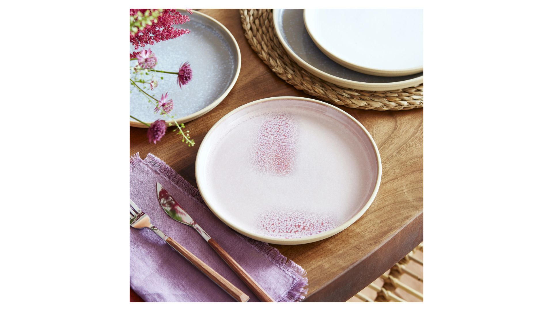 Тарелка десертная Portmeirion Minerals Rose Quartz MNRQ79438-XL-1