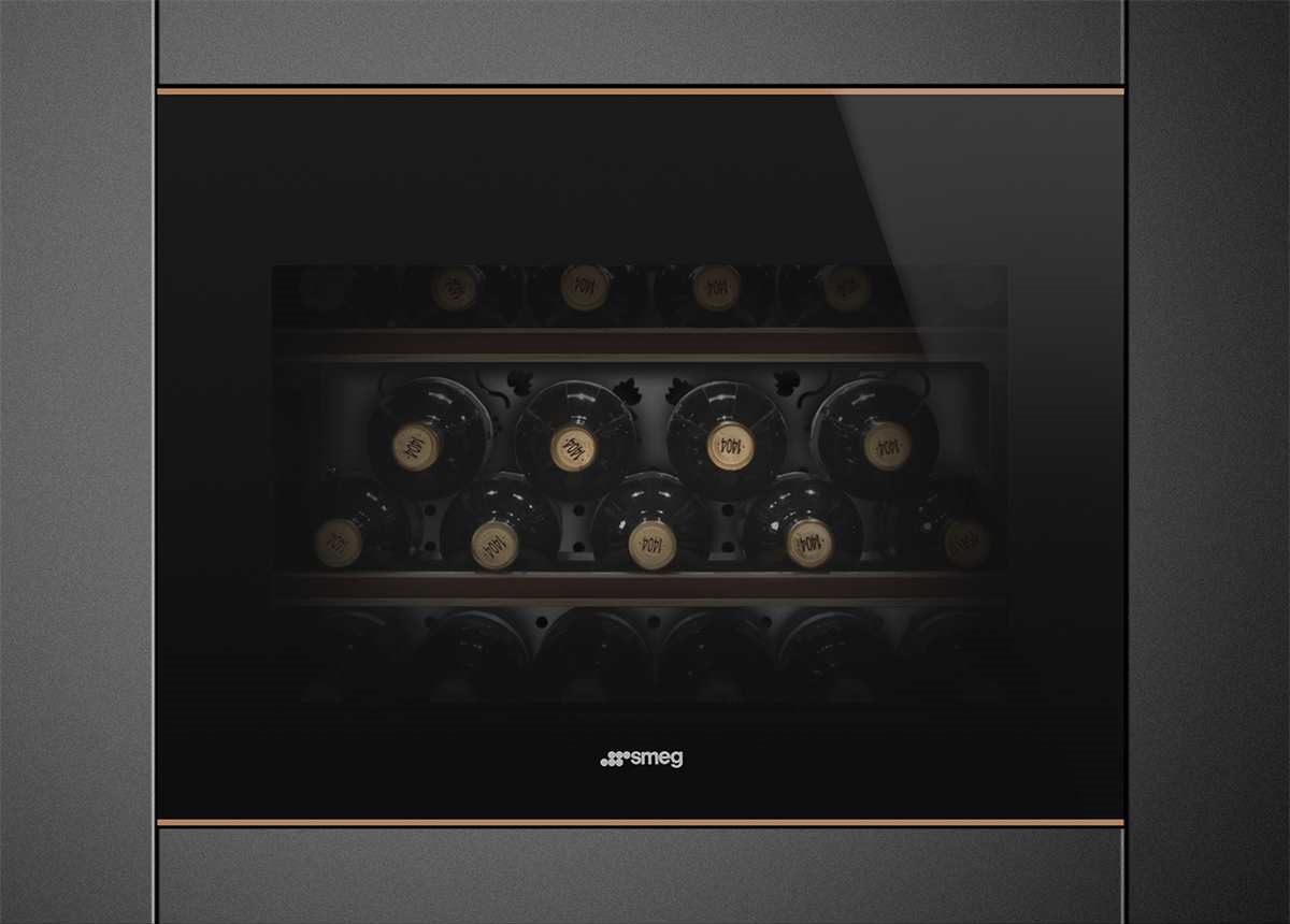 Встраиваемый винный шкаф SMEG CVI621NR3