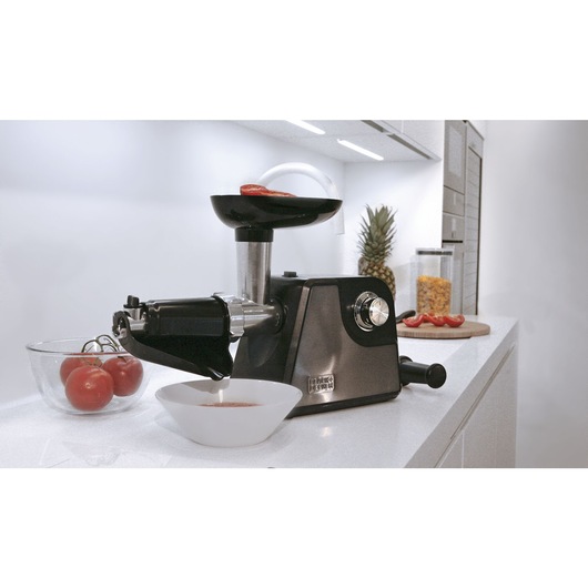 Мясорубка Black+Decker BXMMA1000E