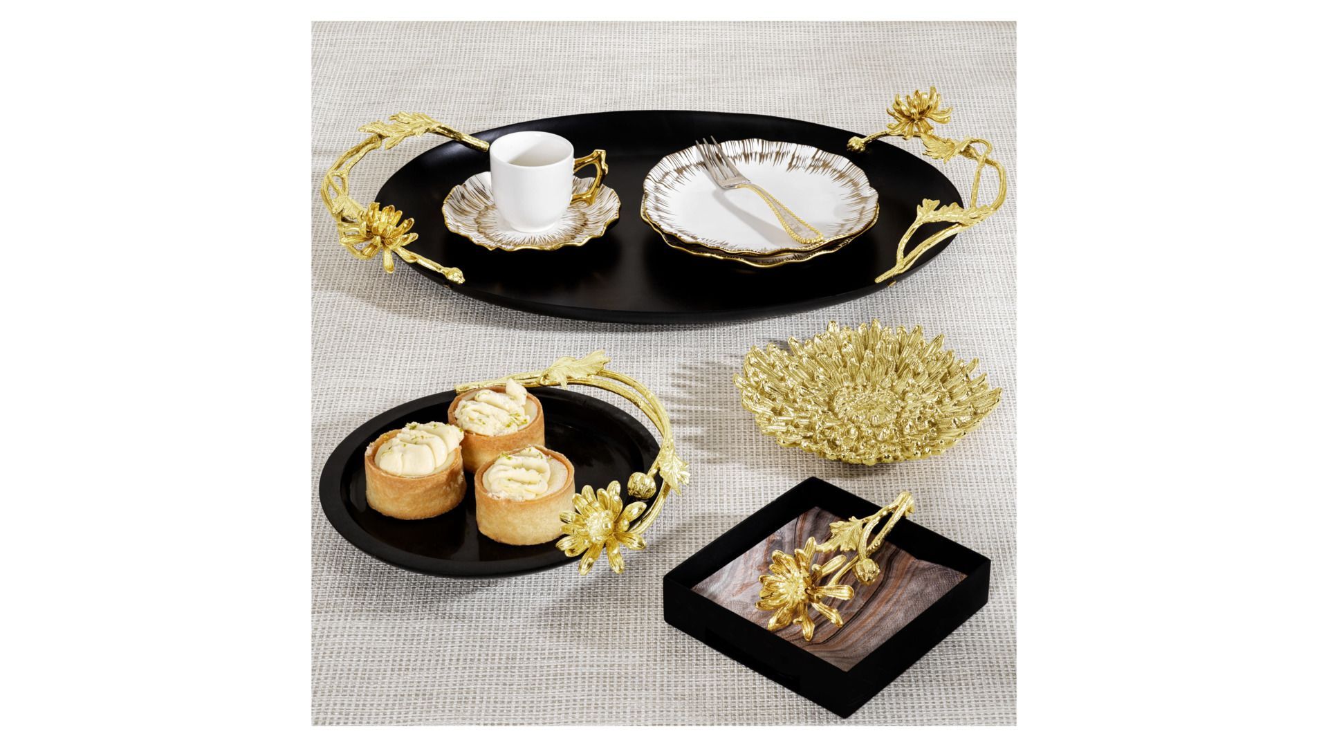 Салфетница Michael Aram Dahlia Cocktail Napkin Holder 130908