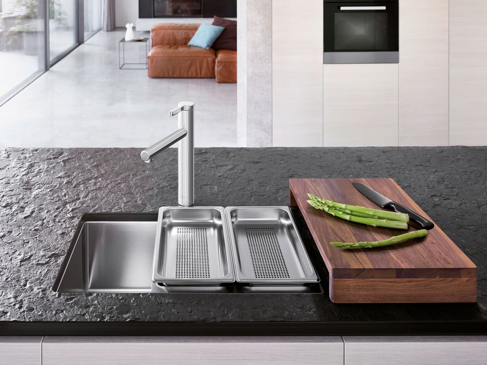 Кухонный смеситель Blanco Linee Galvanic Chrome 517594