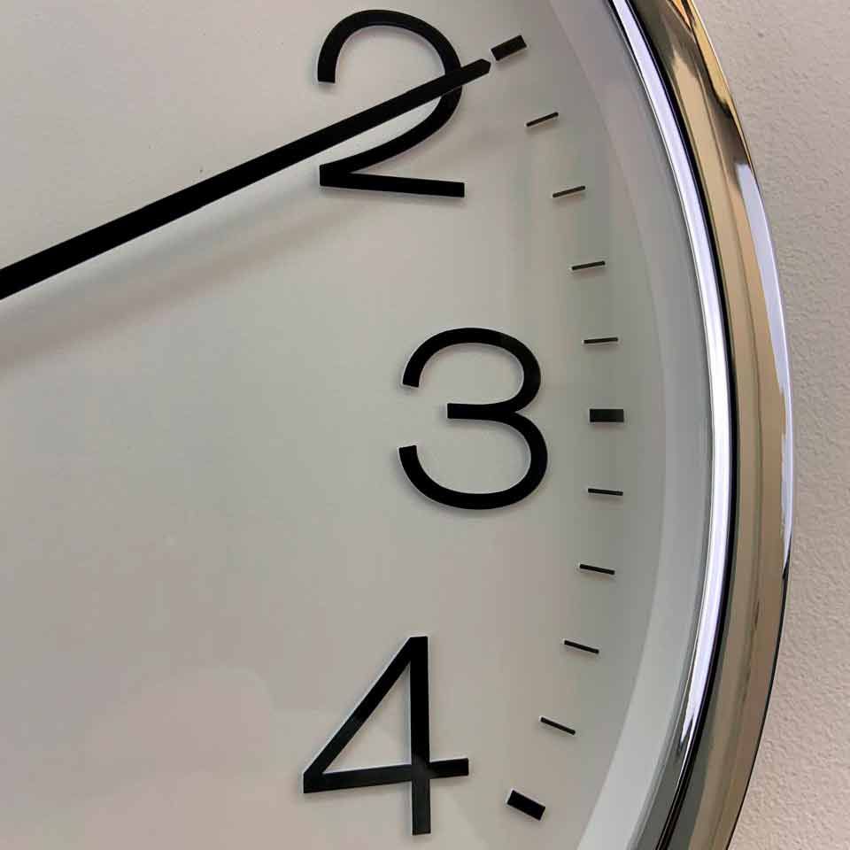 Настенные часы Seiko Quartz Wall Clock QXA041S